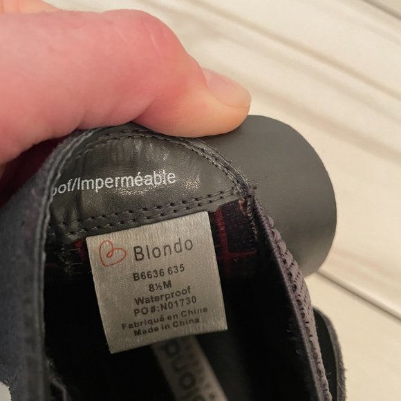 BLONDO Waterproof Bootie Dark Grey Suede - Picture 7 of 9